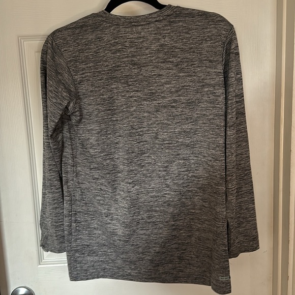 Old Navy Batman active Dri fit long sleeve shirt - Picture 3 of 4